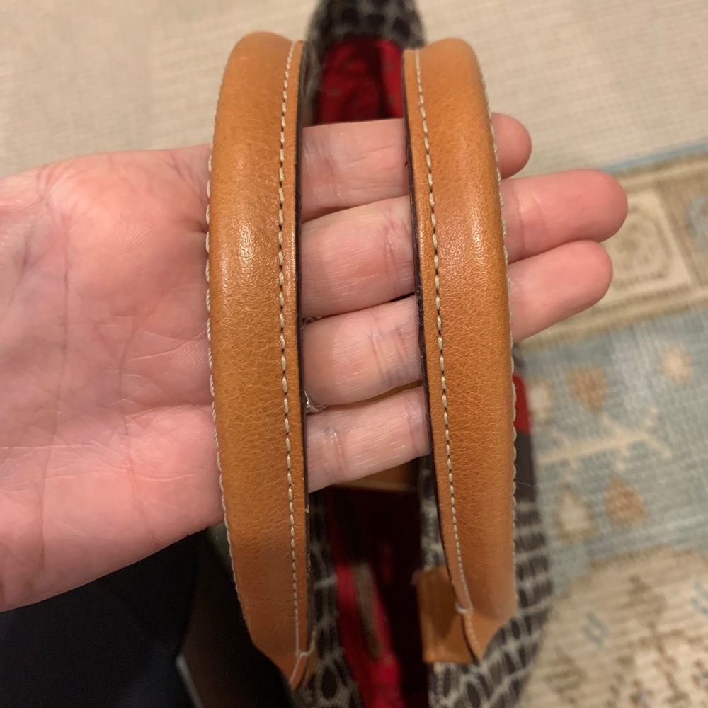 Kate Spade Tote - Picture 4 of 9